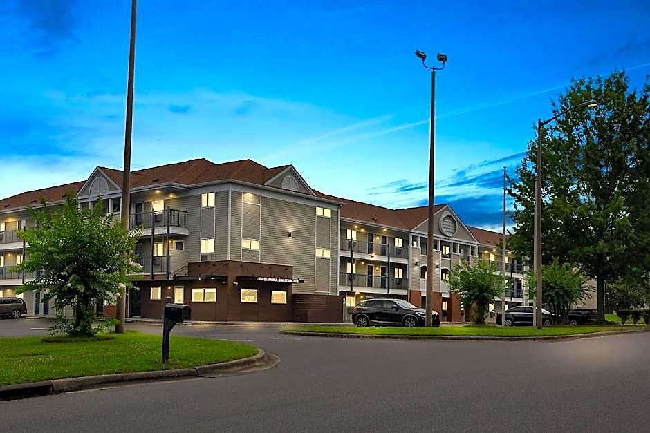 Hotel Suburban - Ballantyne 3*
