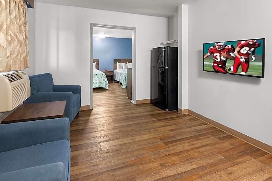Hotel Suburban - Ballantyne 3*