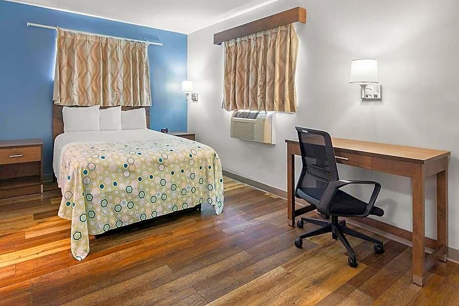 Suburban - Ballantyne 3* Charlotte