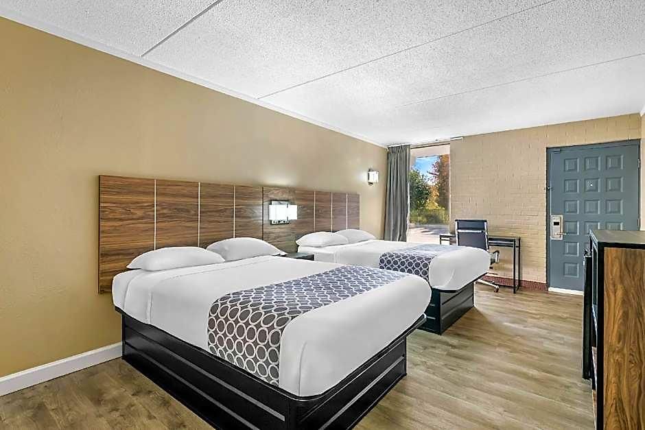 Hotel Rodeway South 2*