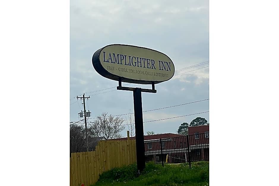 Hotel Lamplighter By Oyo Airport Area