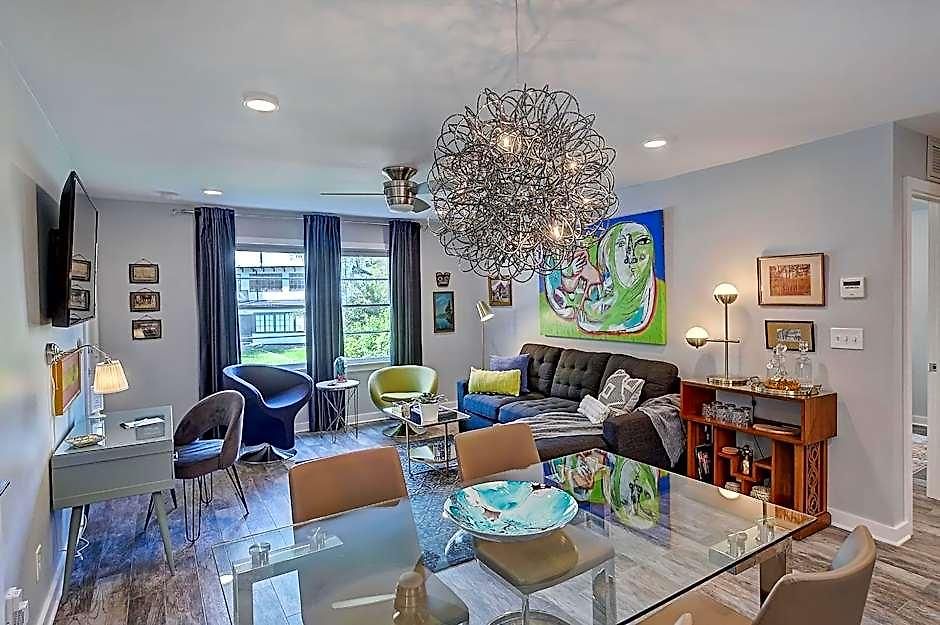 Aparthotel The Collection Clt: 510 Queens 3*