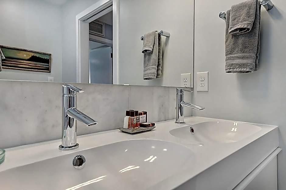 The Collection Clt: 510 Queens Charlotte