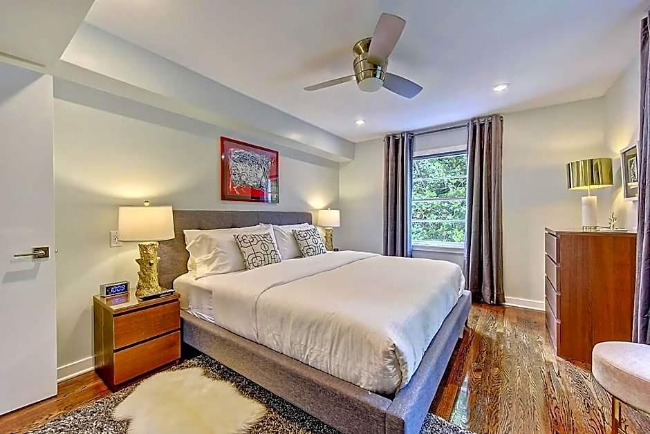 Aparthotel The Collection Clt: 510 Queens