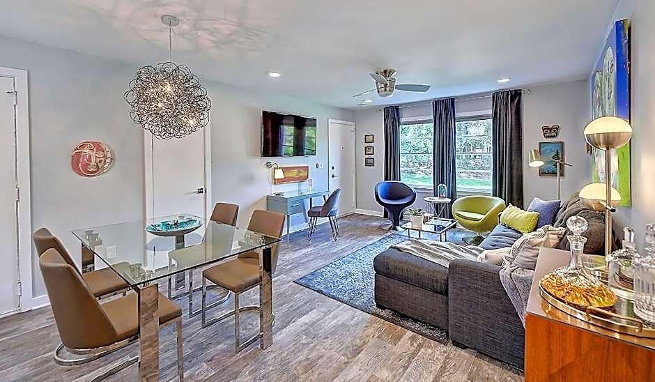 The Collection Clt: 510 Queens Charlotte