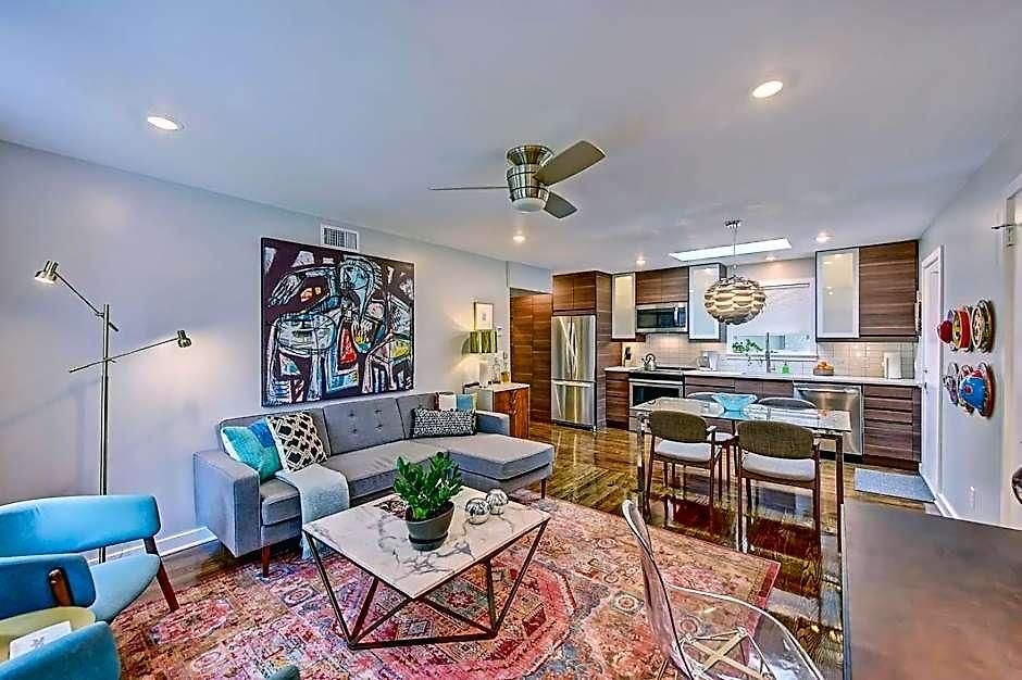 The Collection Clt: 510 Queens 3* Charlotte