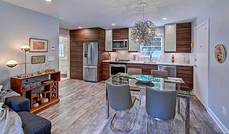 The Collection Clt: 510 Queens Charlotte