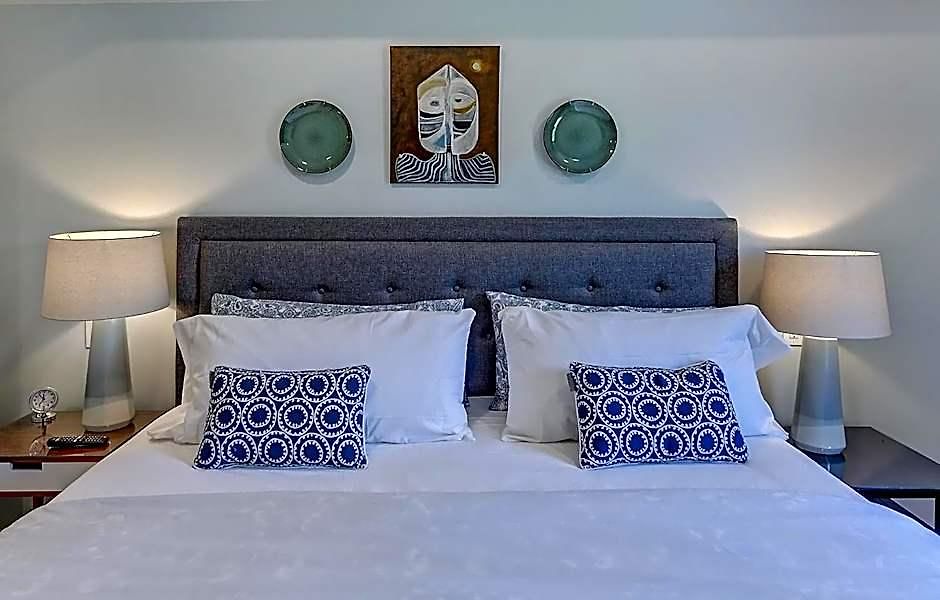 The Collection Clt: 510 Queens 3*