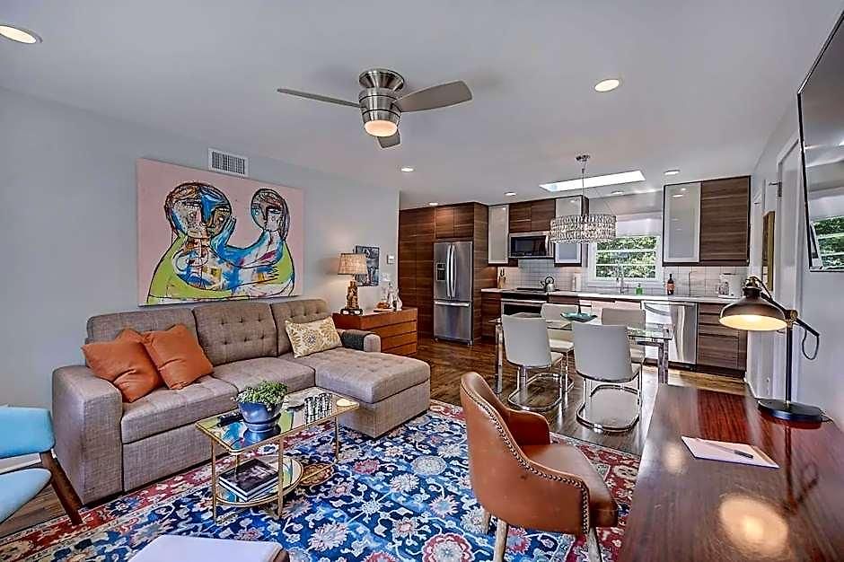 The Collection Clt: 510 Queens Aparthotel