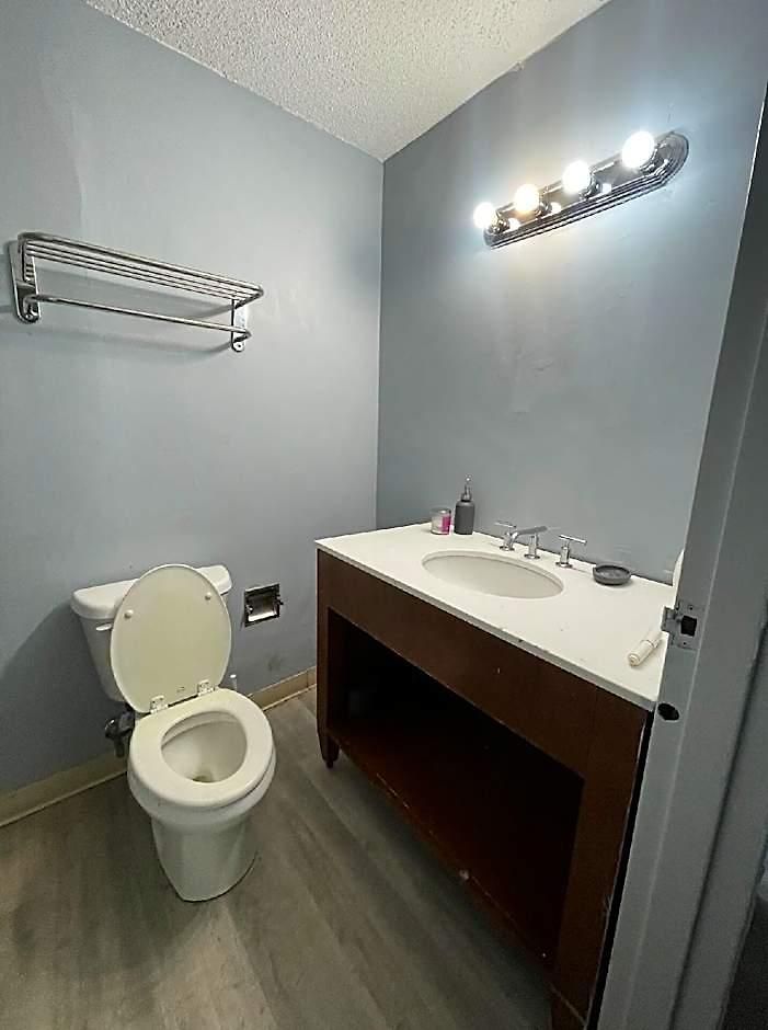 Lamplighter By Oyo Airport Area Hotel 2*
