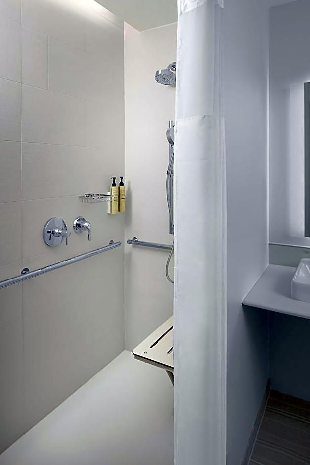 Element By Marriott Uptown