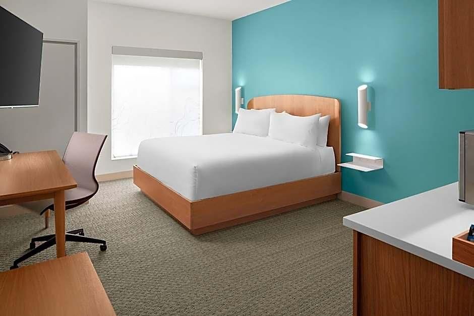 Hotel Element By Marriott Uptown