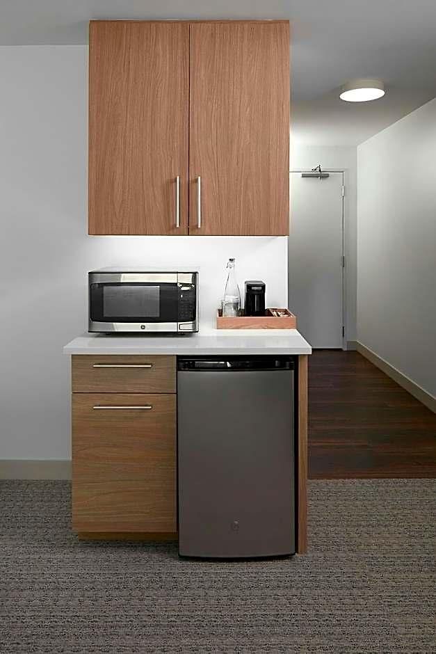 Element By Marriott Uptown Hotel