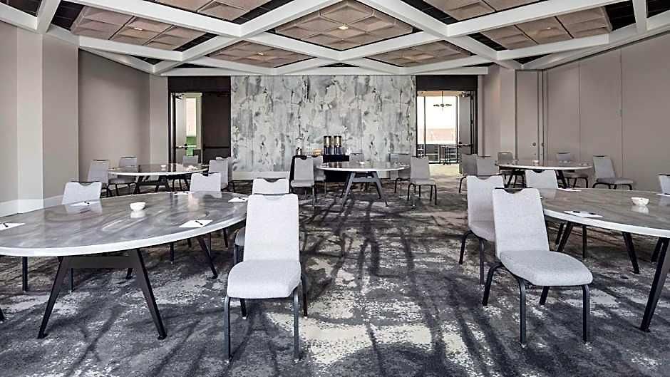 Hyatt Centric Southpark Hotel 4*