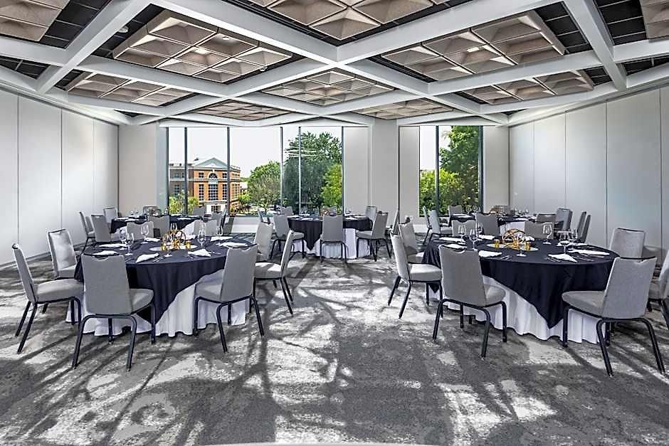 Hyatt Centric Southpark Hotel 4*