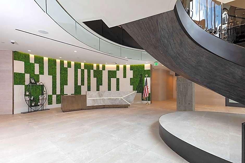 Hyatt Centric Southpark 4*