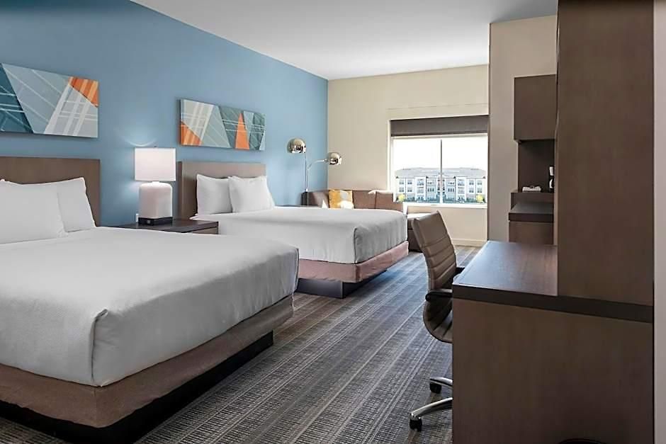 Hyatt House Rea Farms Hotel