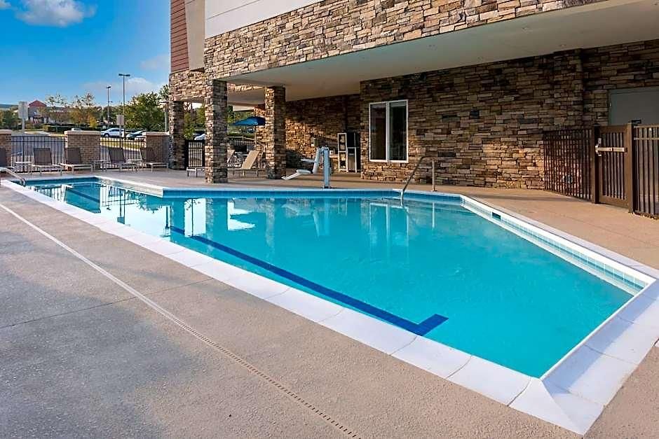 Hyatt Place Research Park