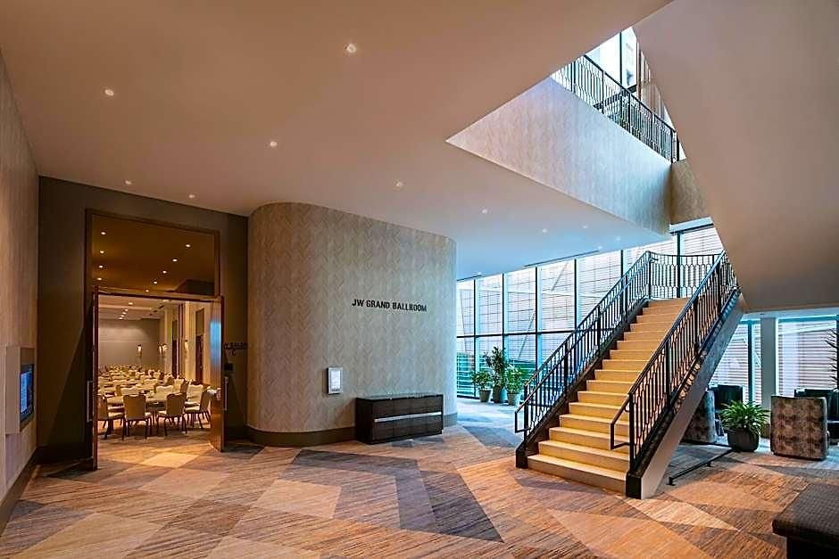 Jw Marriott Hotel 5*