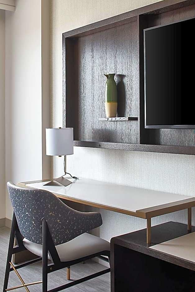 Unc Marriott & Conference Center Hotel