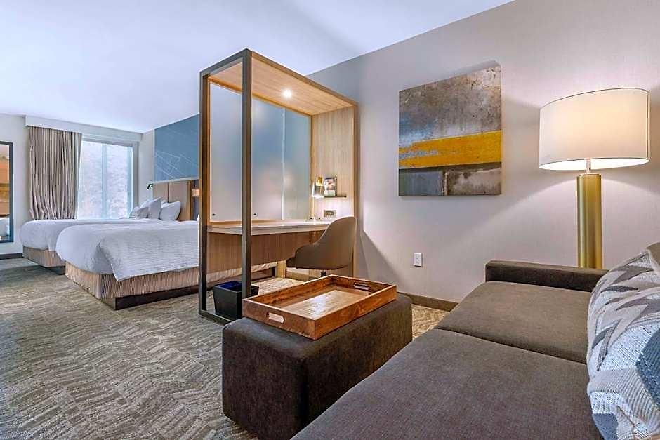 Springhill Southwest Hotel 3*