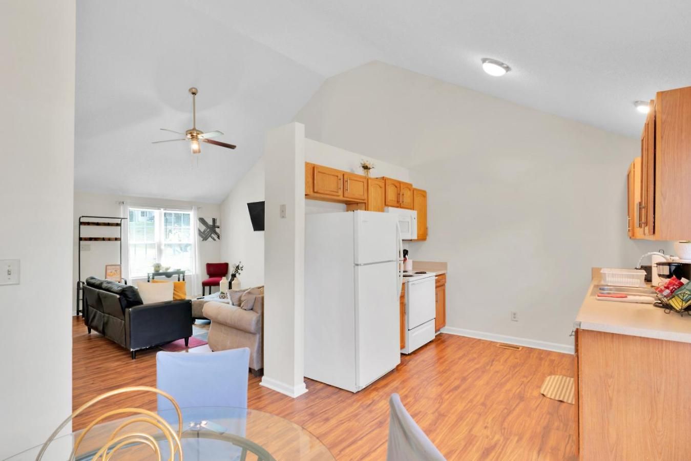 Fenced-yard 3br Near Clt & Hospitals - Dog-friendly - Grill