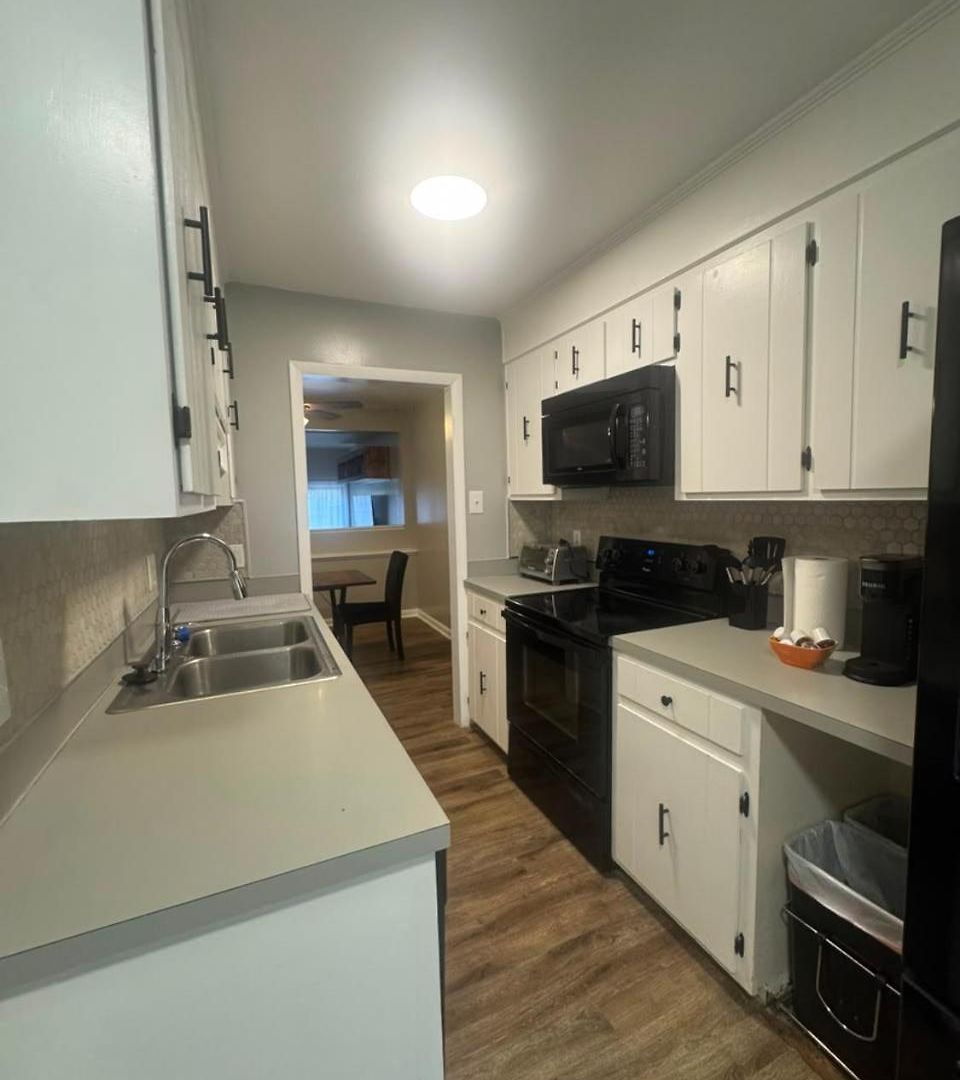 Homestay 2 Bedroom Townhome - New 2026 - Max 7 Guest