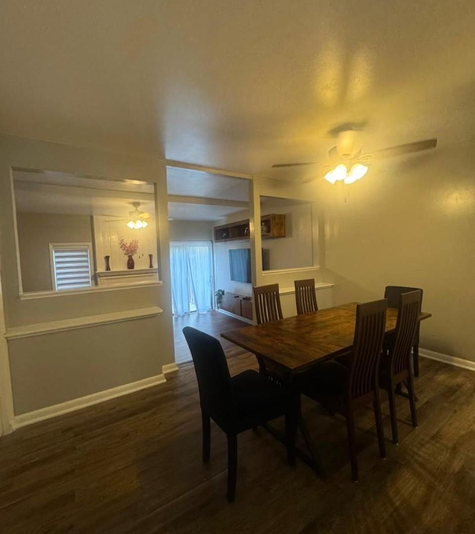 2 Bedroom Townhome - New 2026 - Max 7 Guest Homestay Charlotte