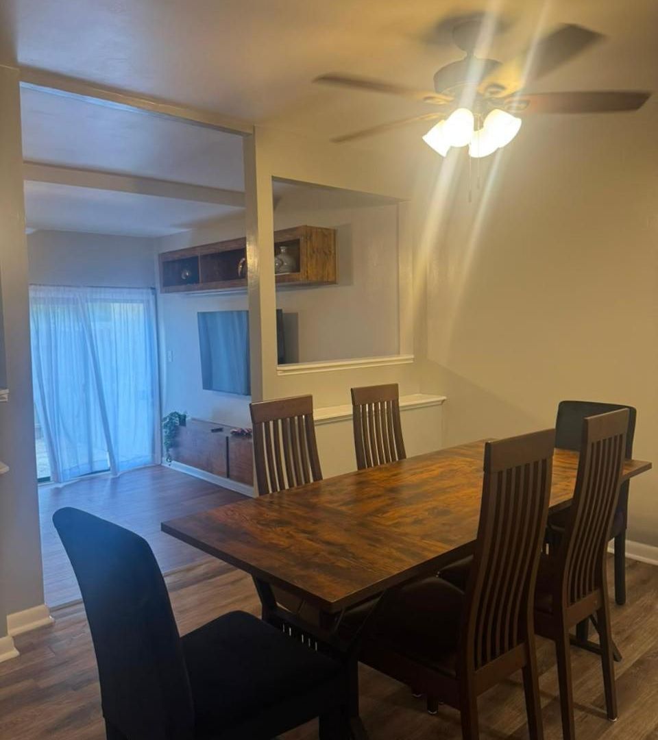 Homestay 2 Bedroom Townhome - New 2026 - Max 7 Guest Charlotte