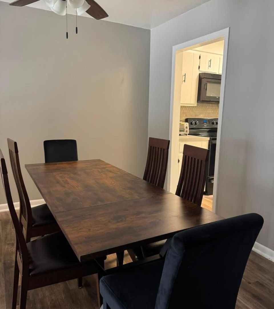 2 Bedroom Townhome - New 2026 - Max 7 Guest Homestay