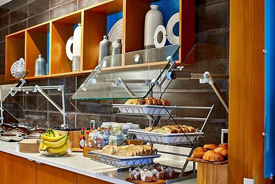 Springhill By Marriott At Carowinds Hotel
