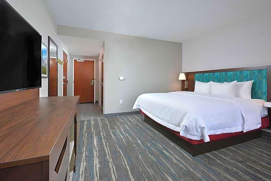 Hotel Hampton & North I 485