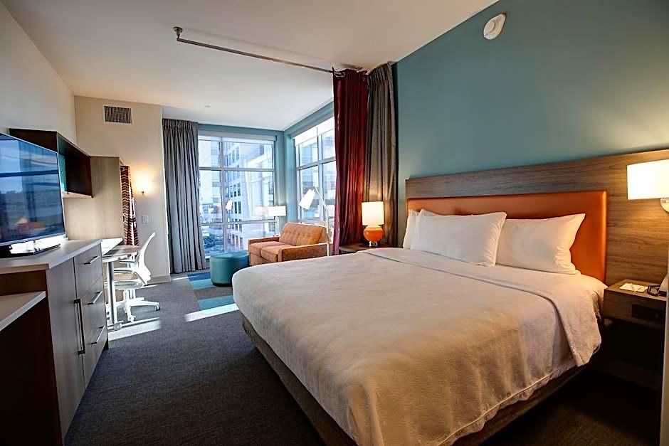 Hotel Home2 By Hilton Uptown