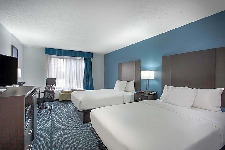 Hotel Baymont By Wyndham Charlotte