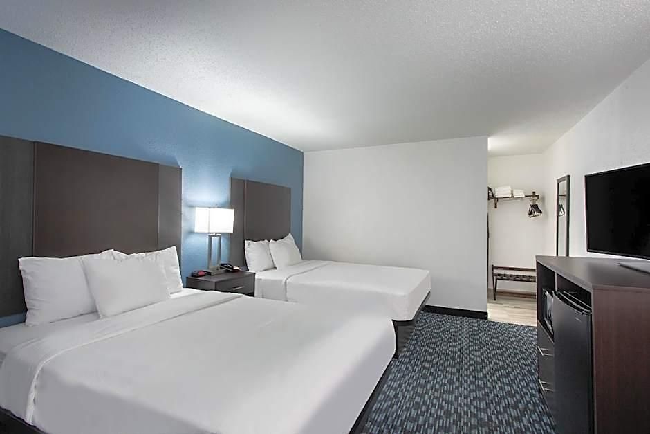 Hotel Baymont By Wyndham