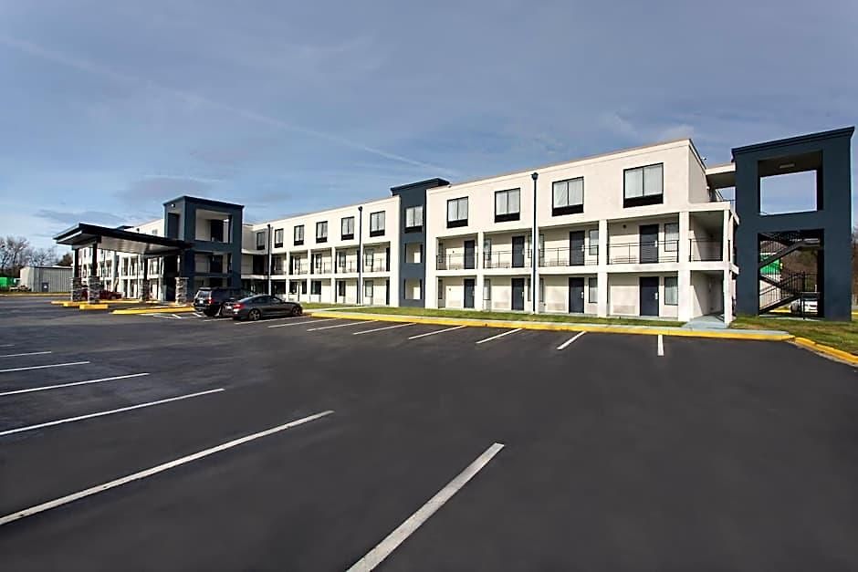 Hotel Baymont By Wyndham
