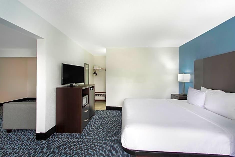 Hotel Baymont By Wyndham 2*
