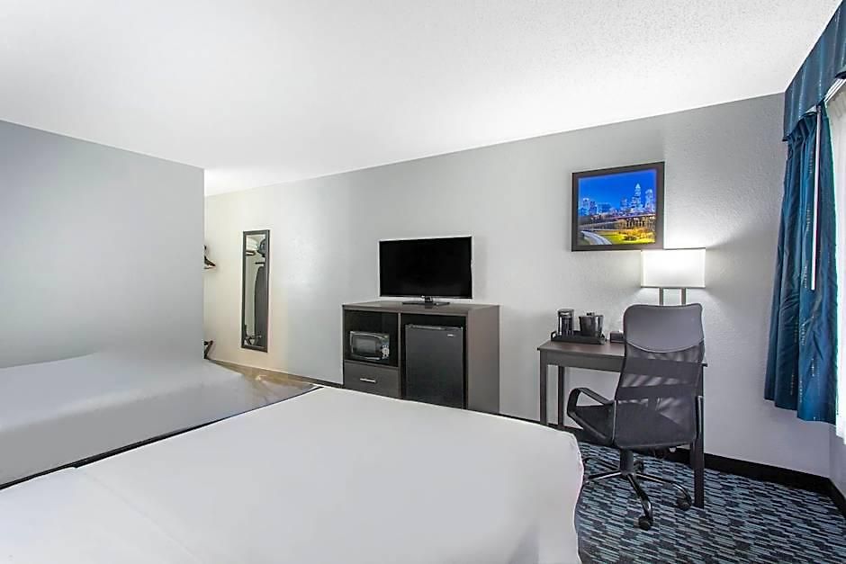 Baymont By Wyndham Hotel 2*