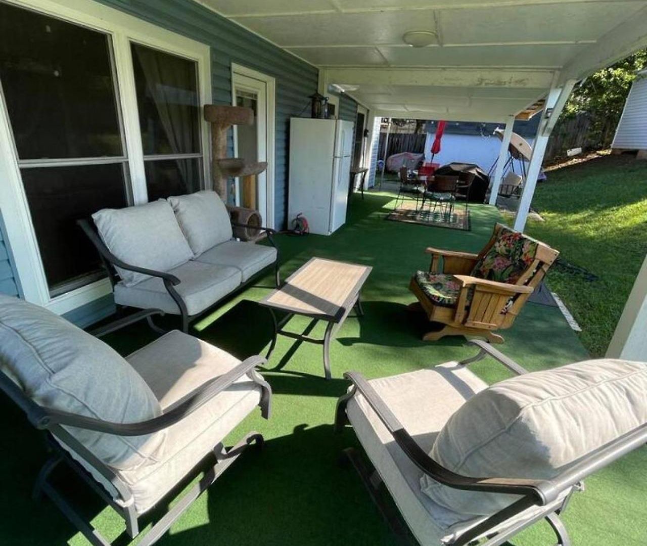 Comfort Home, Near Uptown And Airport *