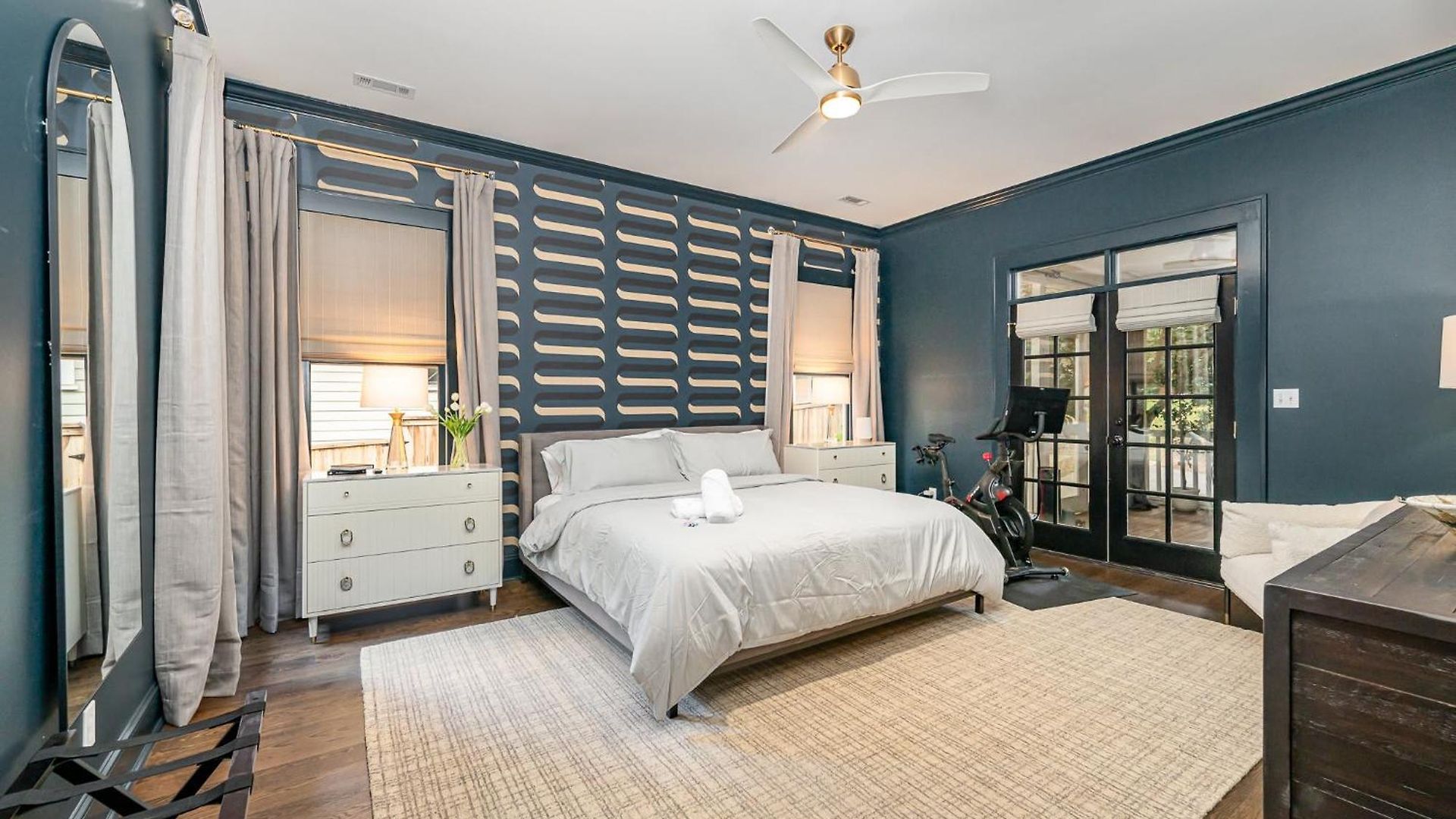 The Ultimate Escape - Midwood Hideaway With Hot Tub, Peloton, Games Holiday home Charlotte