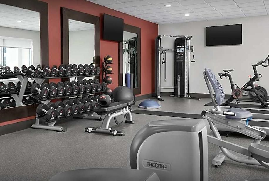 Hilton Garden Steele Creek 3*
