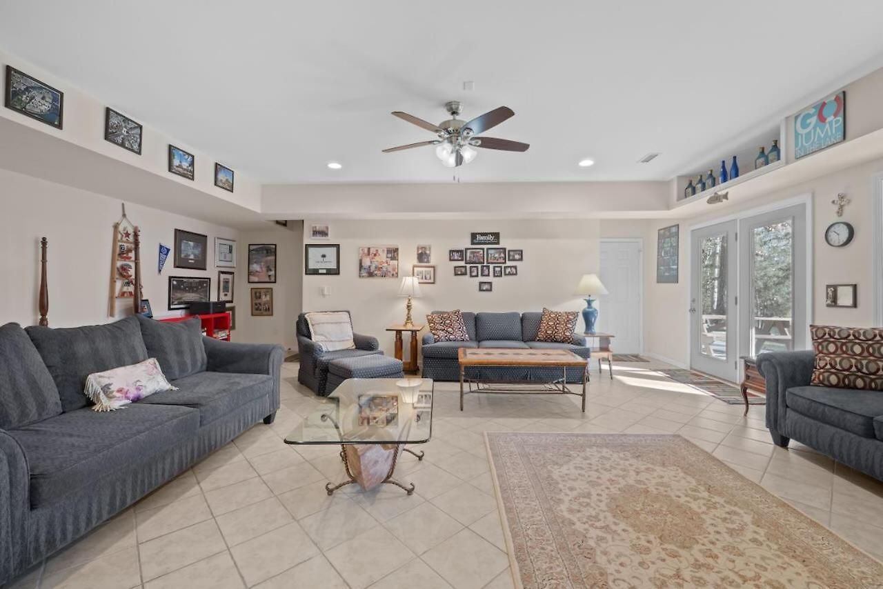 Cozy Cove Flying Squirrel Holiday home Charlotte
