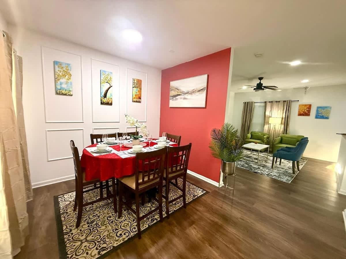 Luxe 3br 1 King 1 Queen Near Uncc & Concord Mills *