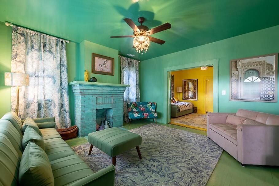 Bohobagh A Vibrant Experience Fully Fenced And Gated For Privacy * Charlotte