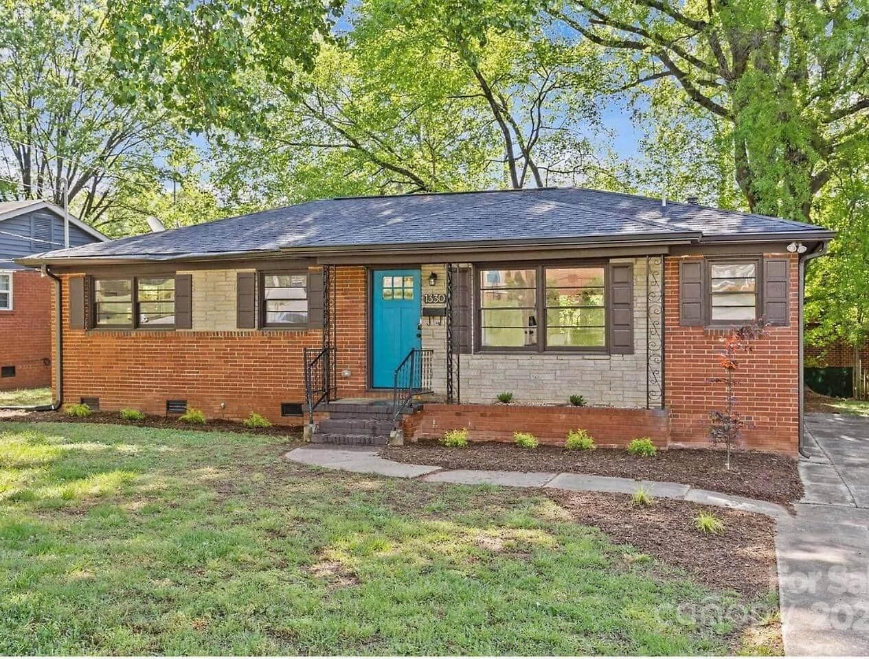 Holiday home Modern 3br Retreat •10 Mins To Uptown • Large Yard *