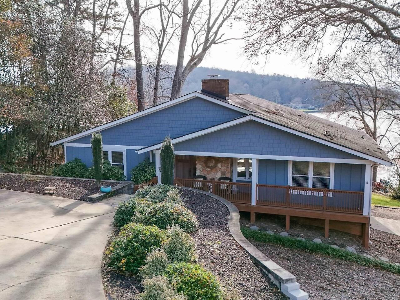 Du - Lakefront Retreat *
