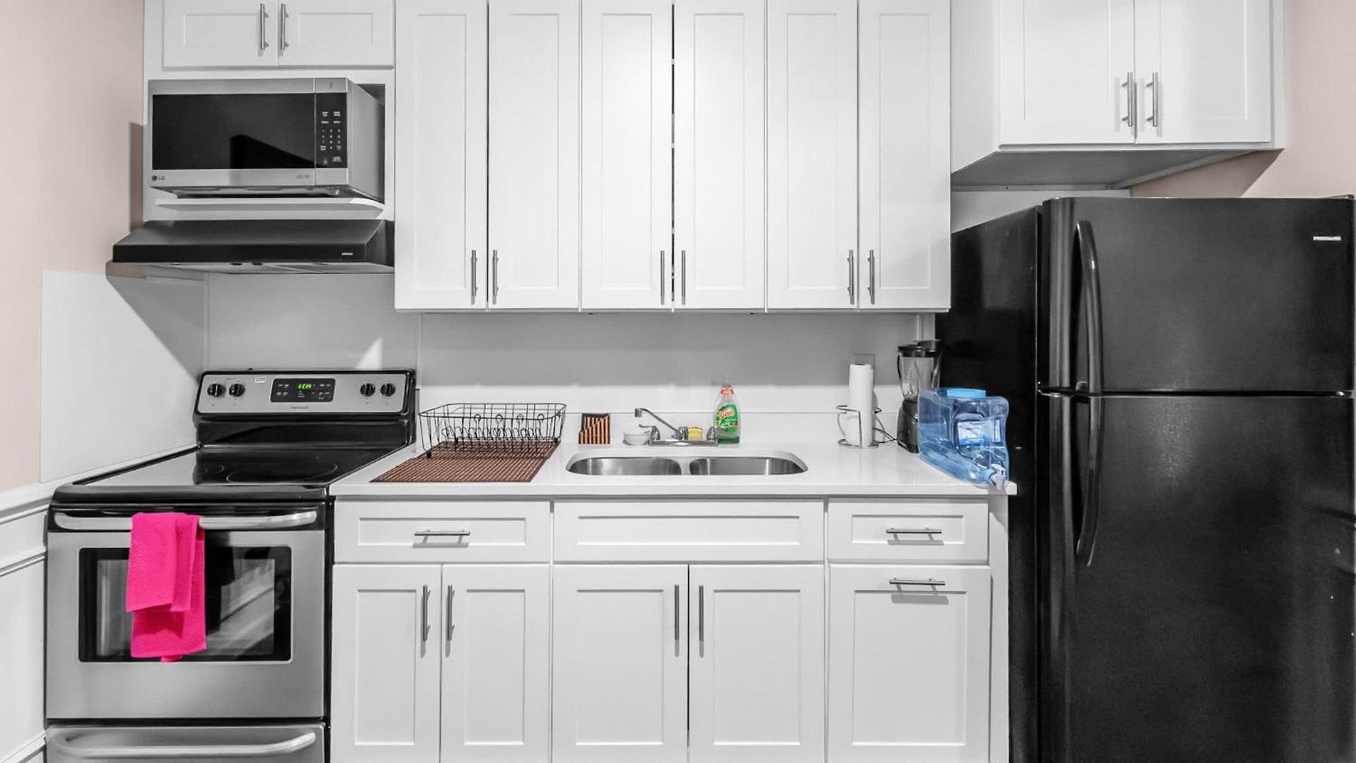 Peaceful 3br House With Ac Holiday home Charlotte