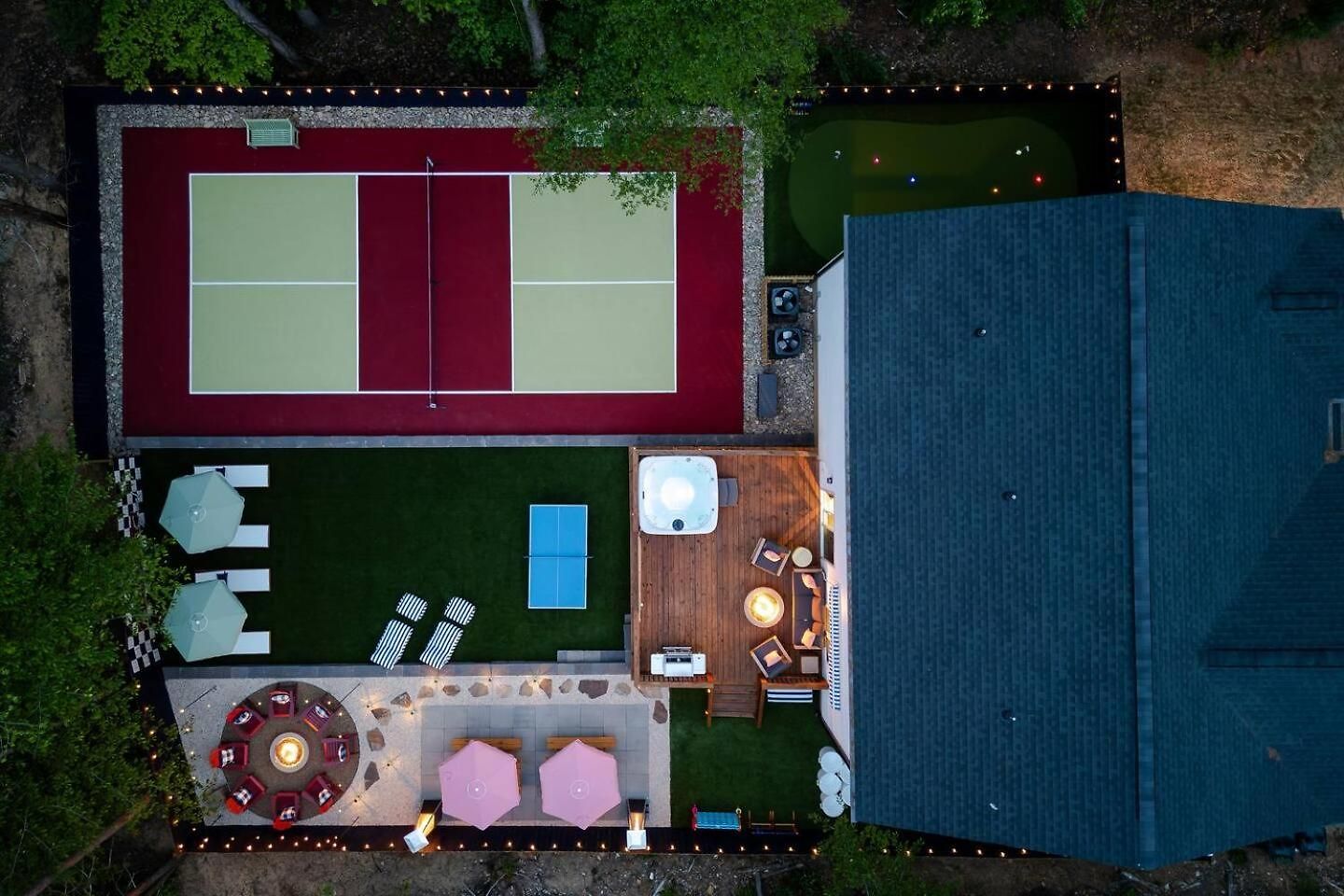 Holiday home New! Hottub+pickleball+gameroom+movies+golf+games Charlotte