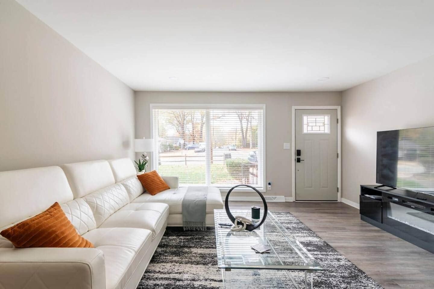 Escape W/ Spacious Yard Charlotte