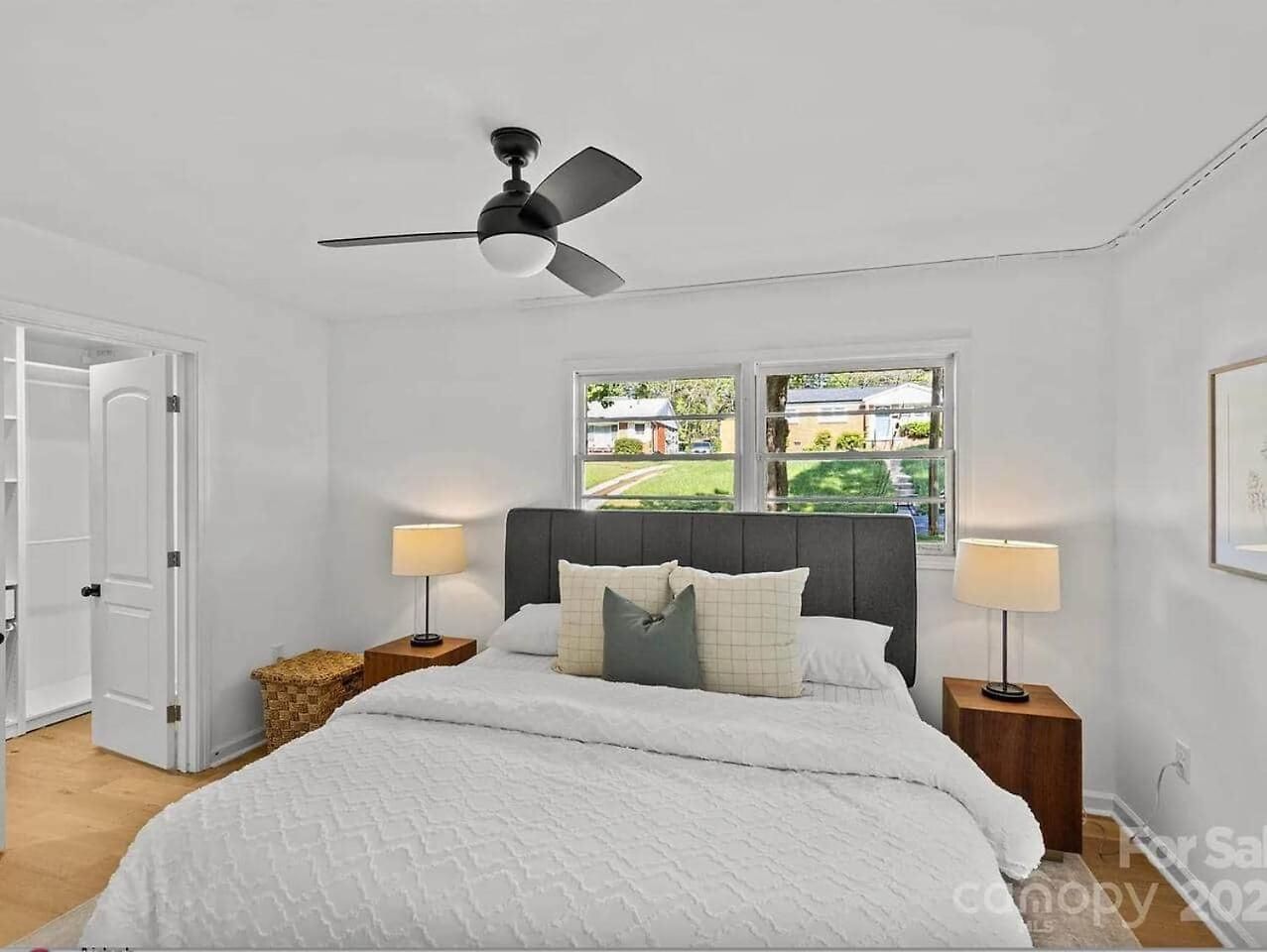 Holiday home Modern 3br Retreat •10 Mins To Uptown • Large Yard
